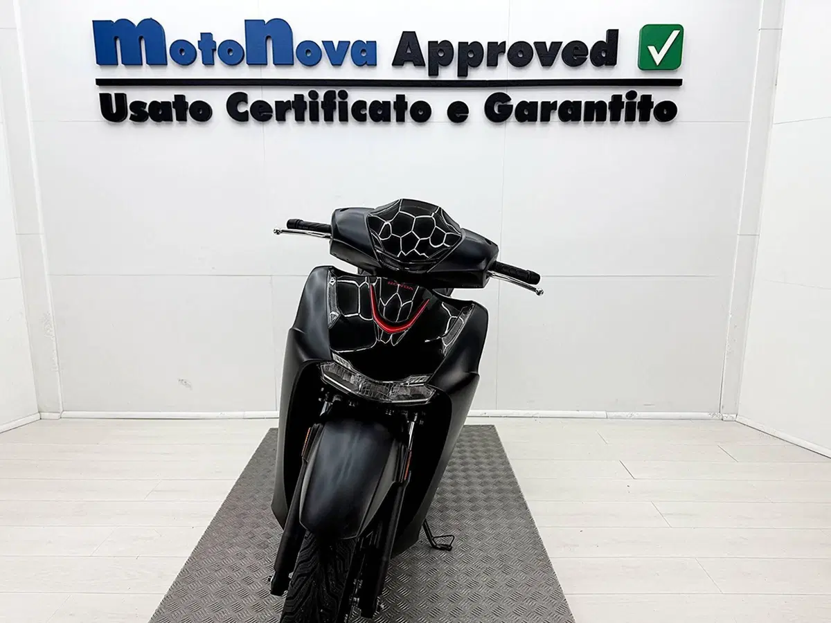 Honda SH 125 Sport (2026) (4)