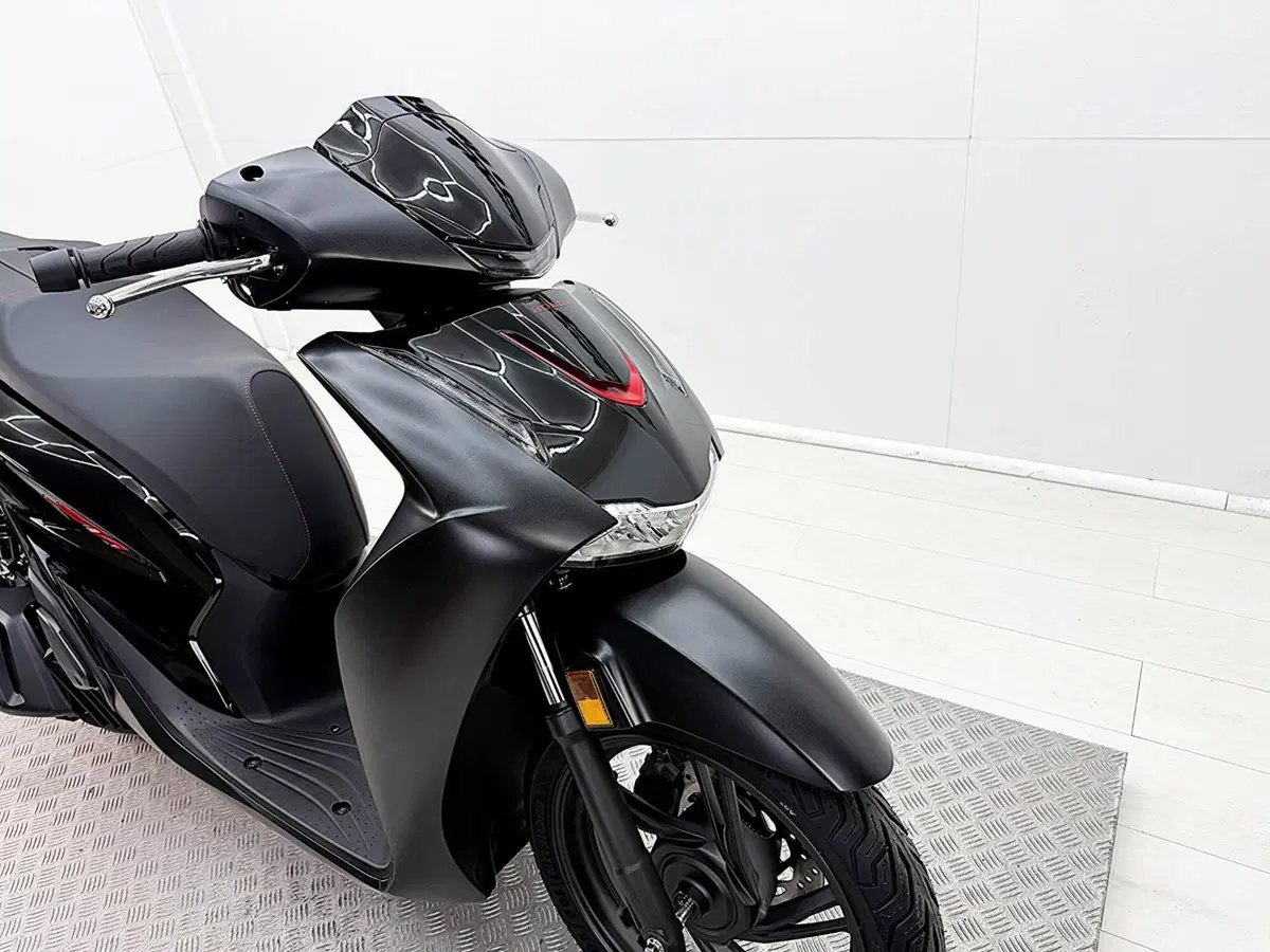 Honda SH 125 Sport (2026) (9)
