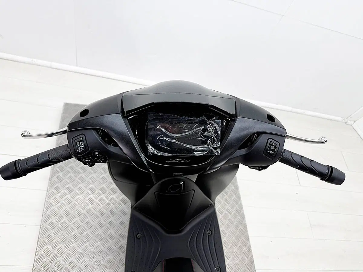 Honda SH 125 Sport (2026) (16)
