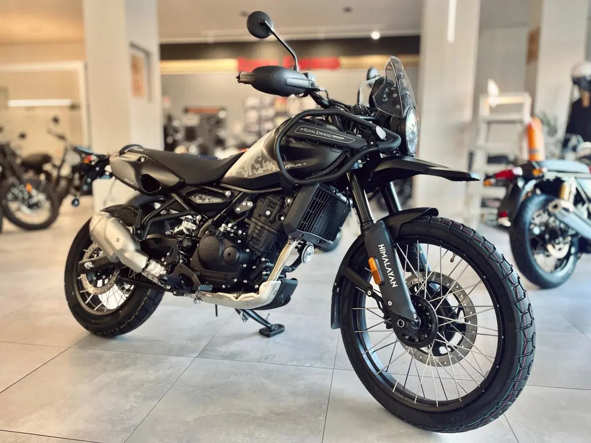 Royal Enfield Himalayan 450 Mana Black (2026)