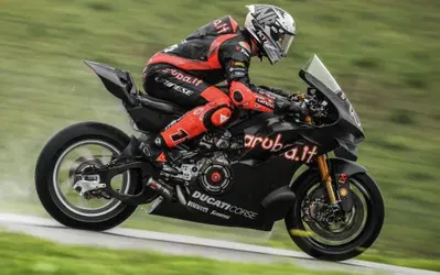 SBK. Conclusi sotto la pioggia i test (inutili) di Portimao