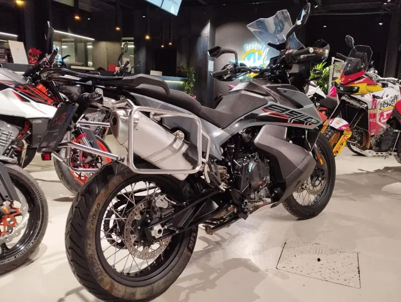 KTM 890 Adventure L (2022) (4)