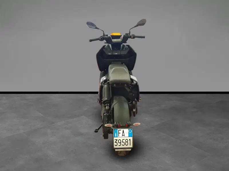 Bmw CE 04 (2021 - 25) (4)