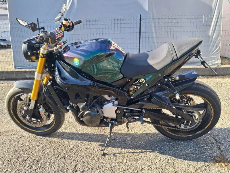 Yamaha YZF R1 (2000 - 01) (3)