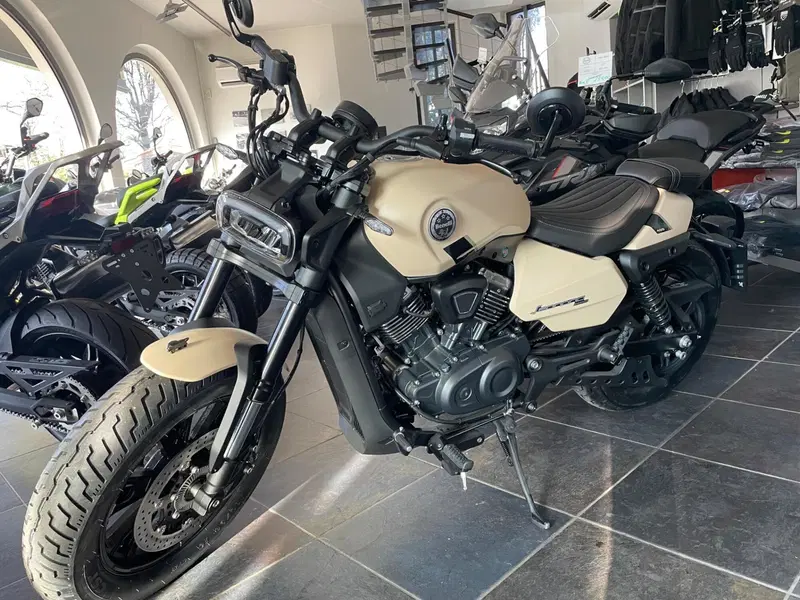 Benelli Leoncino 400 Bobber (2026)