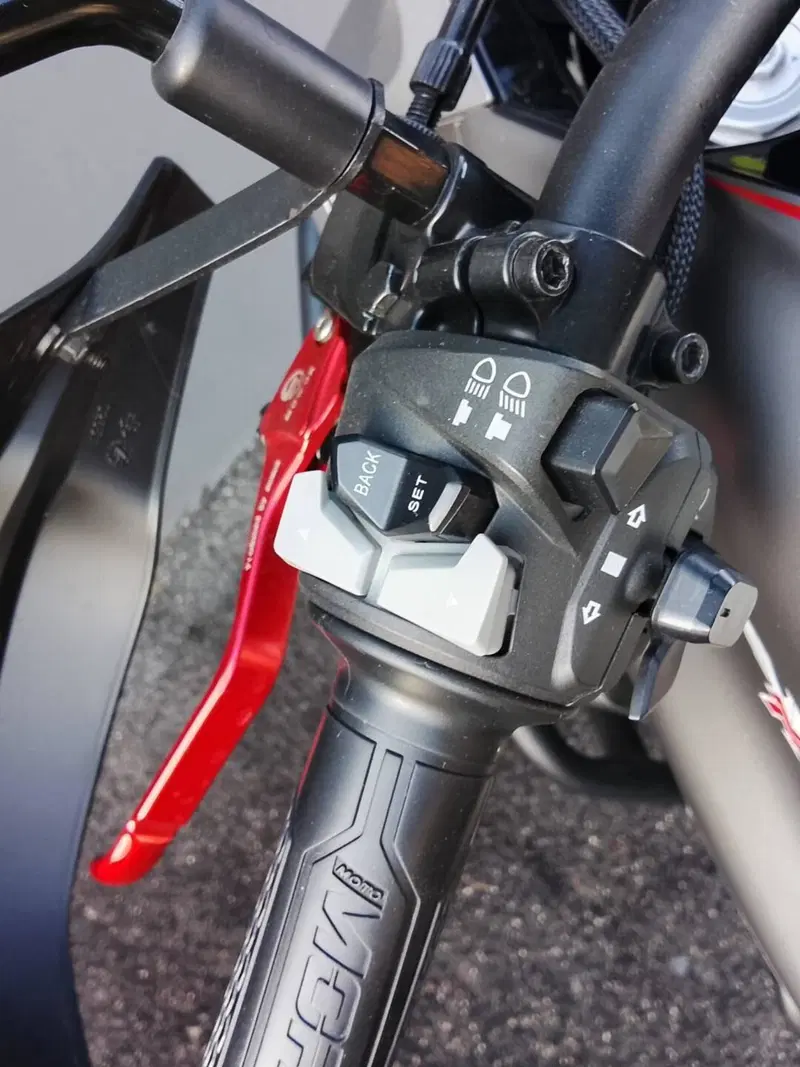 Moto Morini X-Cape 650 (2021 - 26) (5)