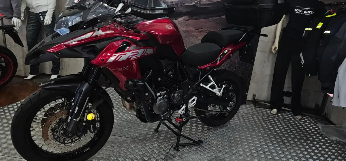 Benelli TRK 502 ABS (2017 - 20) (2)