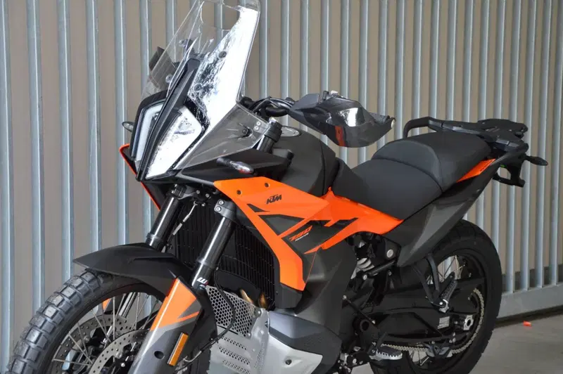 KTM 790 Adventure (2025 - 26) (8)
