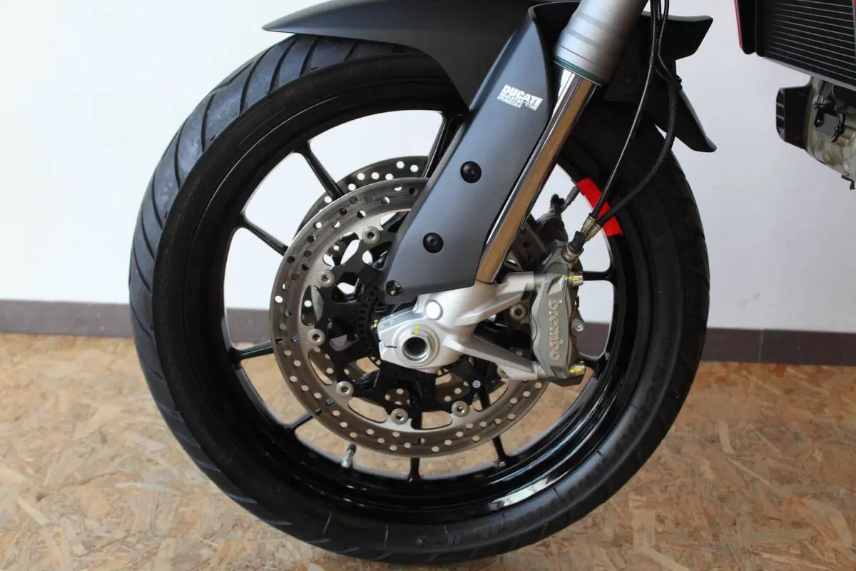 Ducati Multistrada V2 S (2022 - 24) (13)