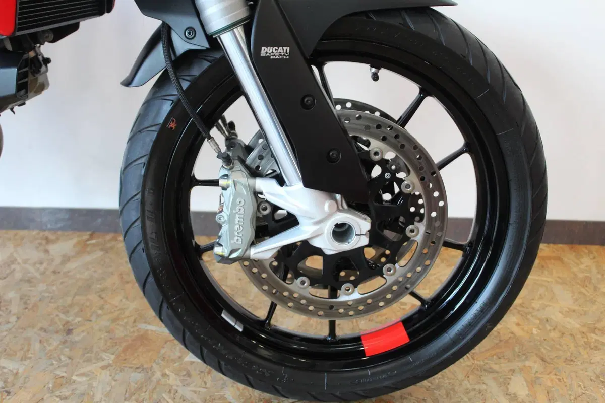 Ducati Multistrada V2 S (2022 - 24) (14)