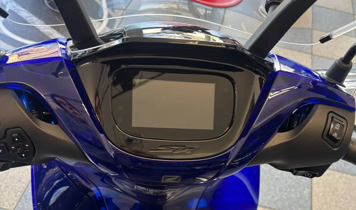 Honda SH 125 Vetro (2026) (7)