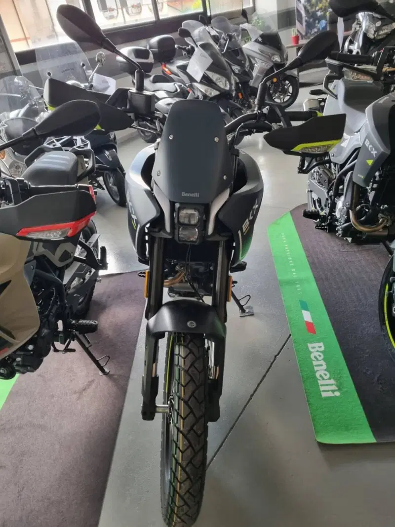 Benelli BKX 125 (2026) (3)