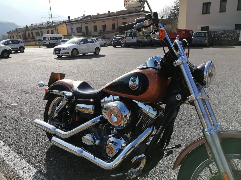 Harley-Davidson 1584 Super Glide Custom (2008 - 13) - FXDC (2)