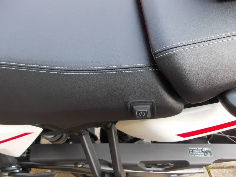 Moto Morini Allthrike 450 (2025 - 26) (17)