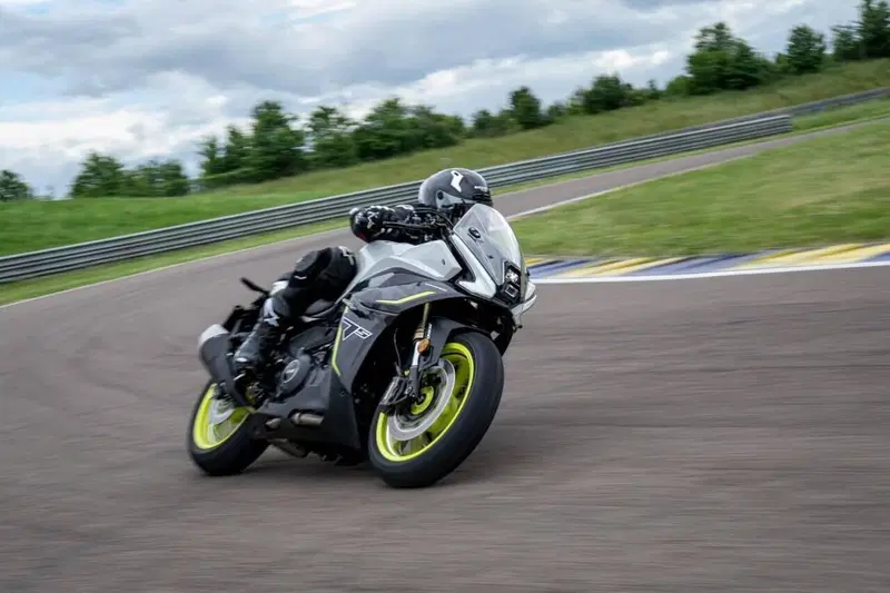 Benelli Tornado 550 (2025 - 26) (9)