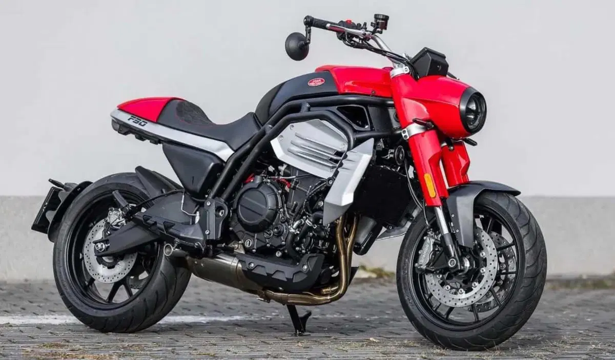Jawa 730 Twin: café racer neoclassico ceco pronto al debutto nel 2026 (7)