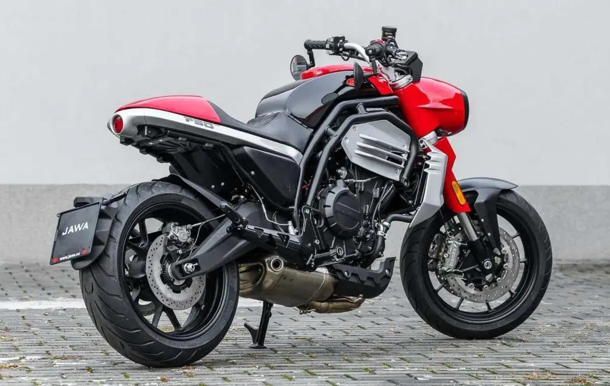 Jawa 730 Twin: café racer neoclassico ceco pronto al debutto nel 2026