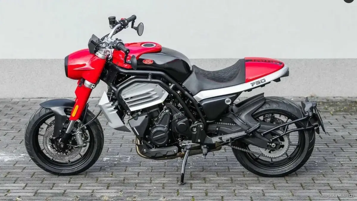 Jawa 730 Twin: café racer neoclassico ceco pronto al debutto nel 2026 (5)