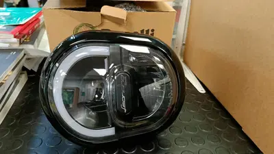 Fanale anteriore Benelli Leoncino250
