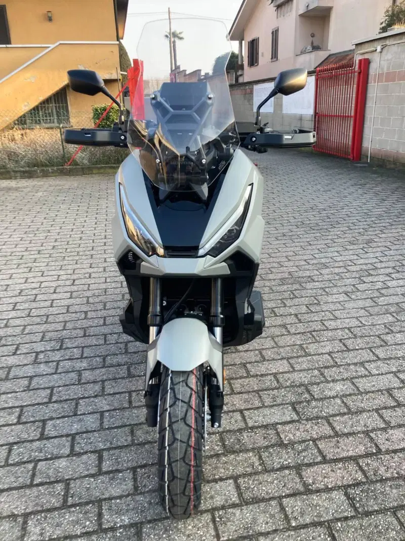 Honda X-ADV 750 (2025 - 26) (2)