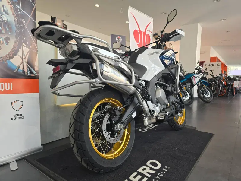 CFMOTO 700MT Adventure (2025 - 26) (8)