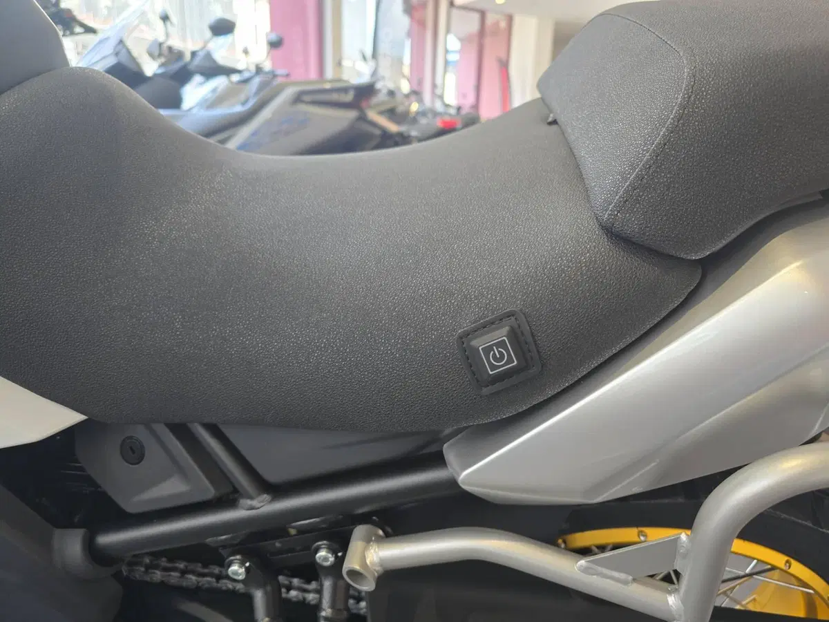 CFMOTO 700MT Adventure (2025 - 26) (11)