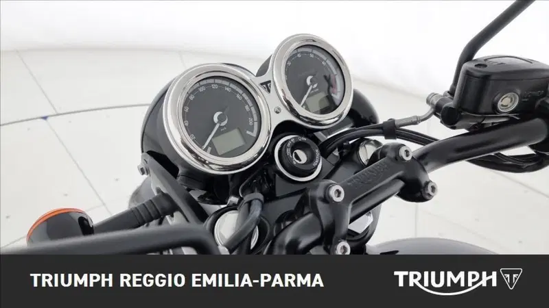 Triumph Bonneville T120 Black (2026) (9)