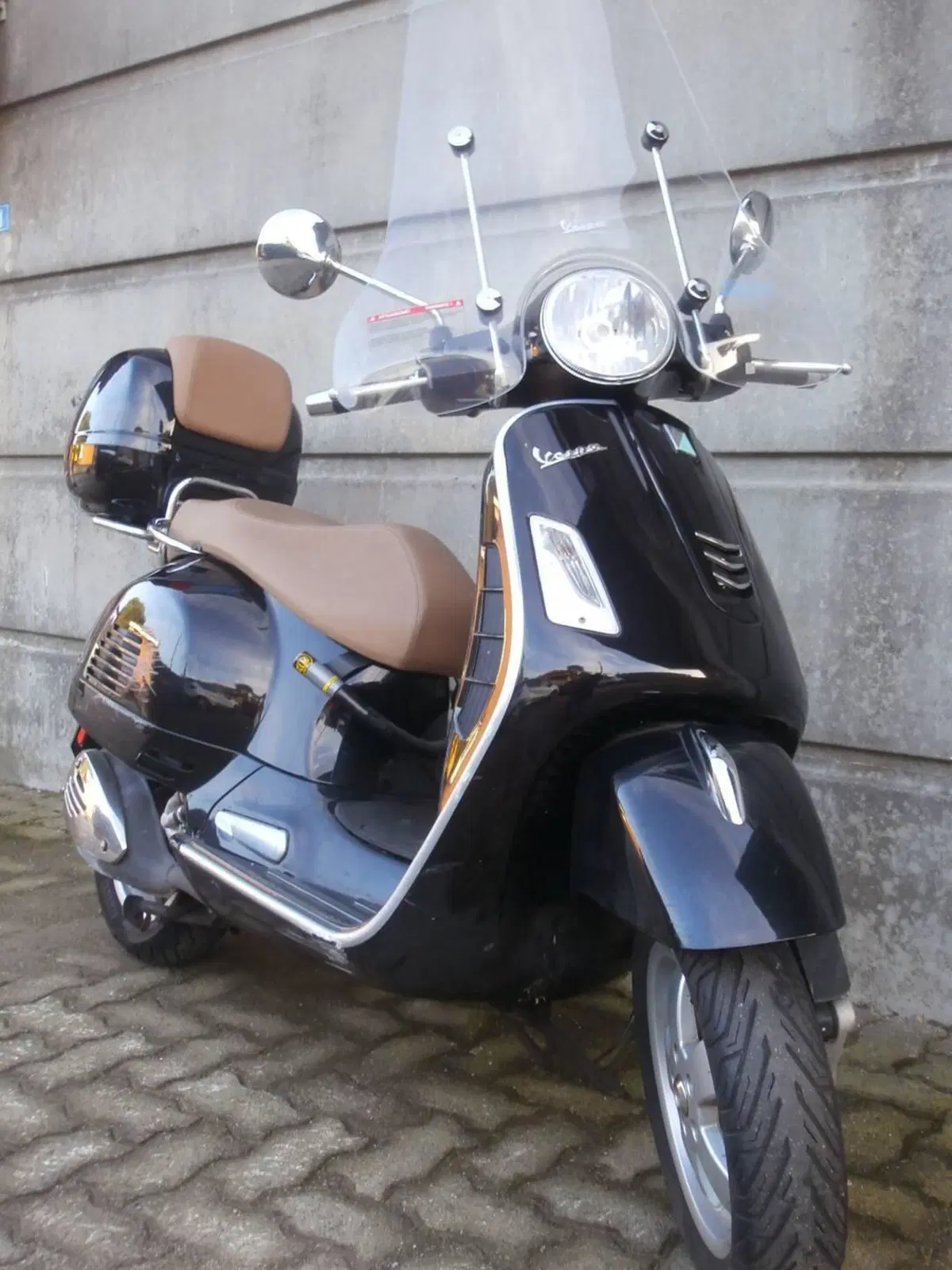 Vespa GTS 300 (2017 - 18)