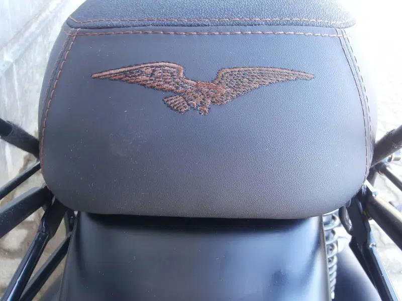 Moto Guzzi V7 III Stone Night Pack (2019 - 20) (14)