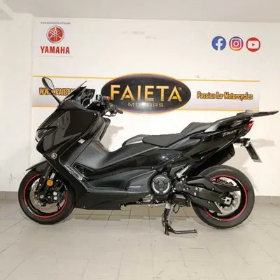 Yamaha T-Max 560 Tech Max (2021) usata