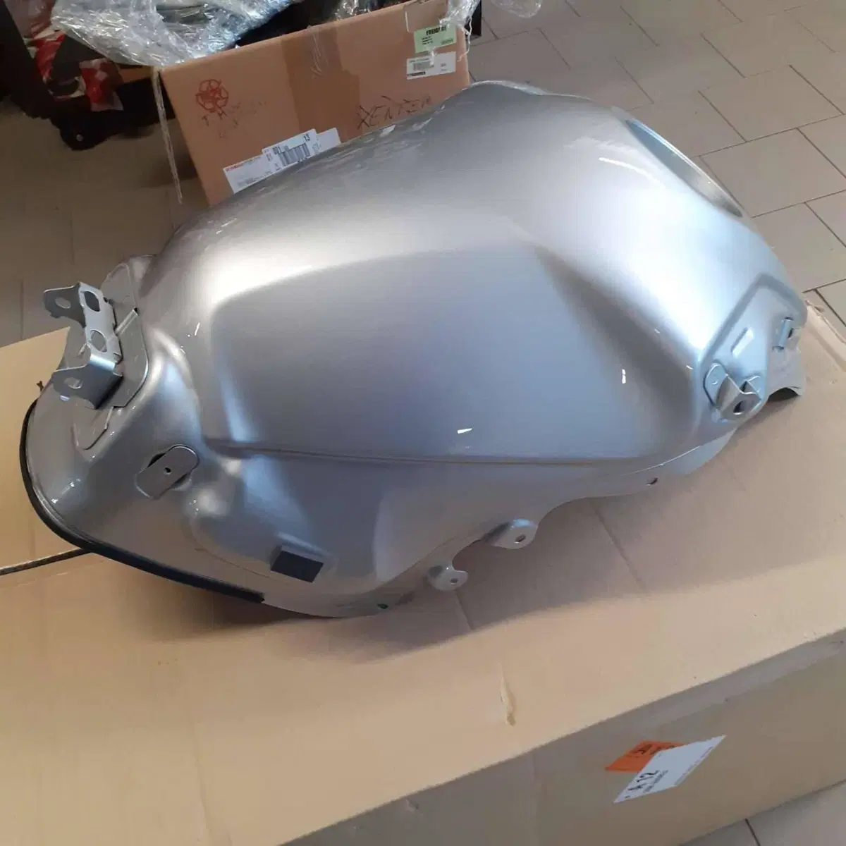 SERBATOIO YAMAHA MT 10 SP (2)