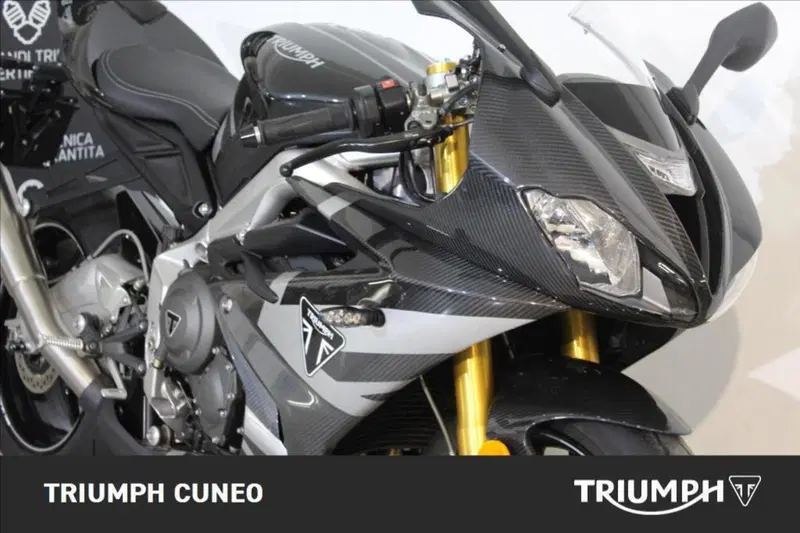 Triumph Daytona 765 Moto2 (2019 - 20) (4)