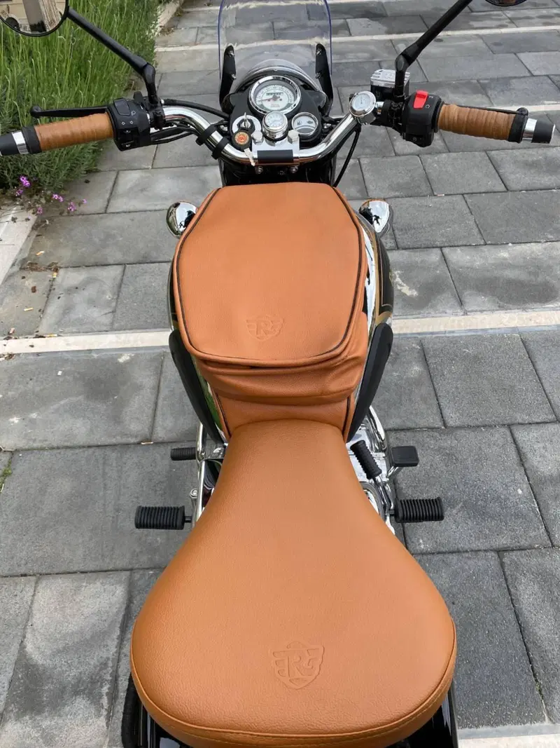 Royal Enfield Classic 500 EFI - Chrome (2017 - 20) (11)