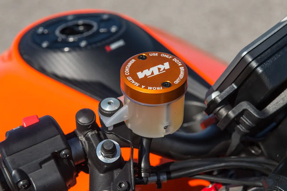 KTM 1290 SuperDuke R Special Powerparts  (17)