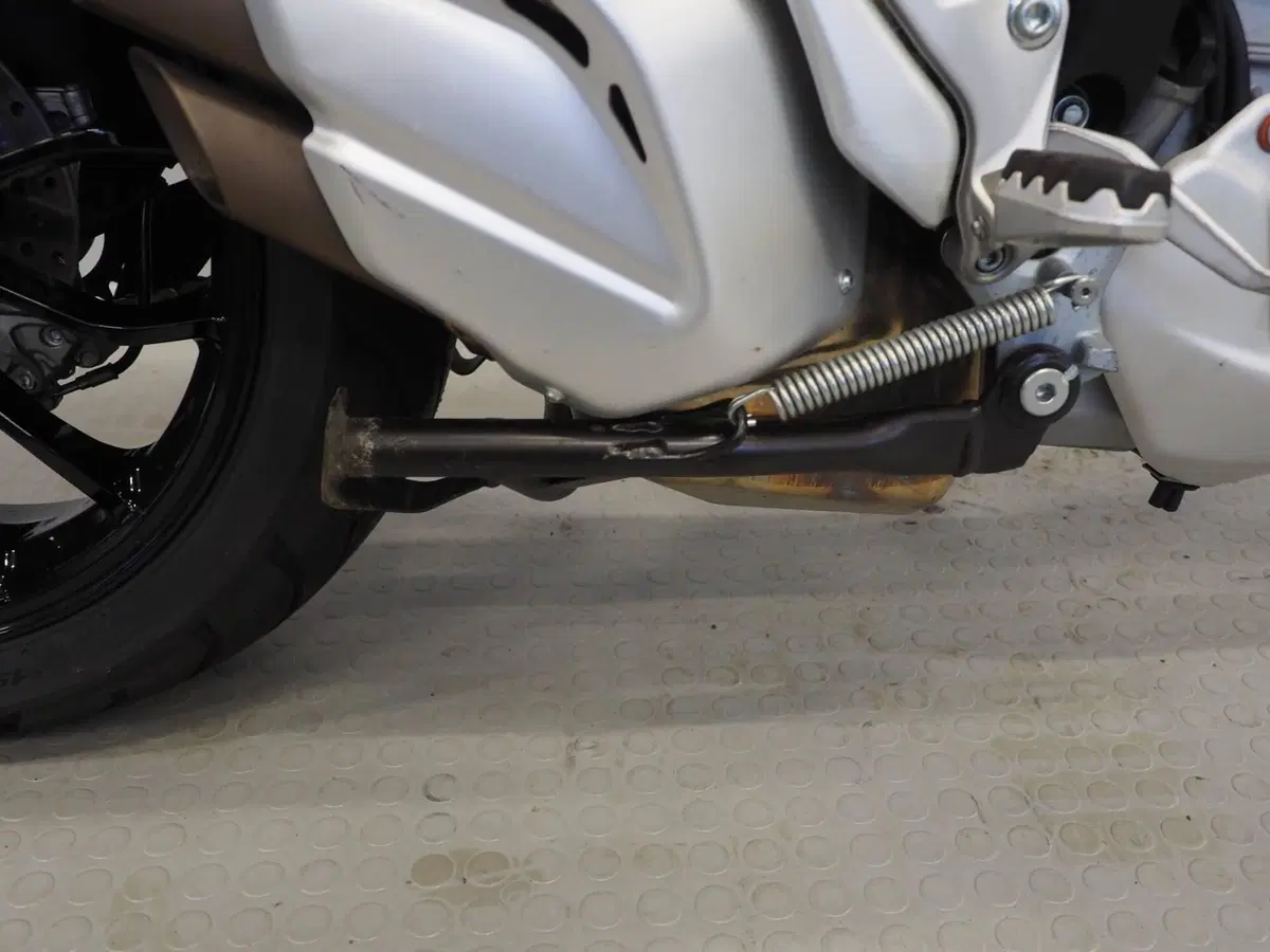 MV Agusta Turismo Veloce 800 (2014 - 16) (10)
