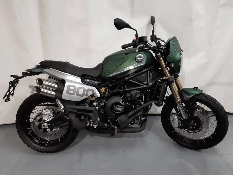 Benelli Leoncino 800 Trail (2022 - 26)