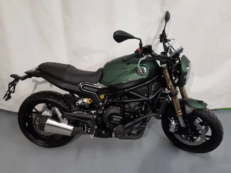 Benelli Leoncino 800 (2022 - 26)