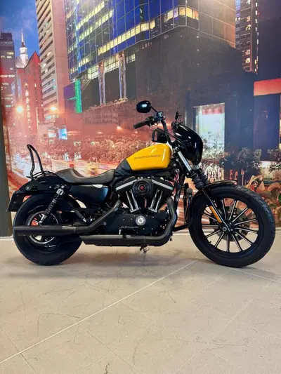 Harley-Davidson 883 Iron (2009 - 11) - XL 883N usata