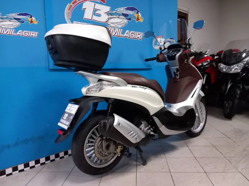 Piaggio Beverly 300 i.e. (2010 - 16) (3)