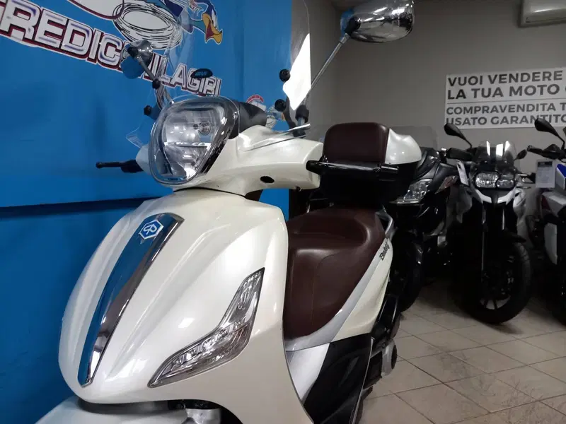 Piaggio Beverly 300 i.e. (2010 - 16) (8)