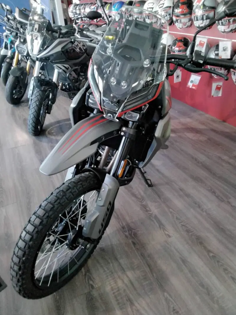 Moto Morini Allthrike 450 (2025 - 26) (4)