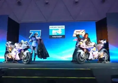 LIVE - MotoGP 2026. Oggi tocca al team Gresini! La presentazione delle livree e della squadra 2026 con Alex Marquez e Fermin Aldeguer [VIDEO]