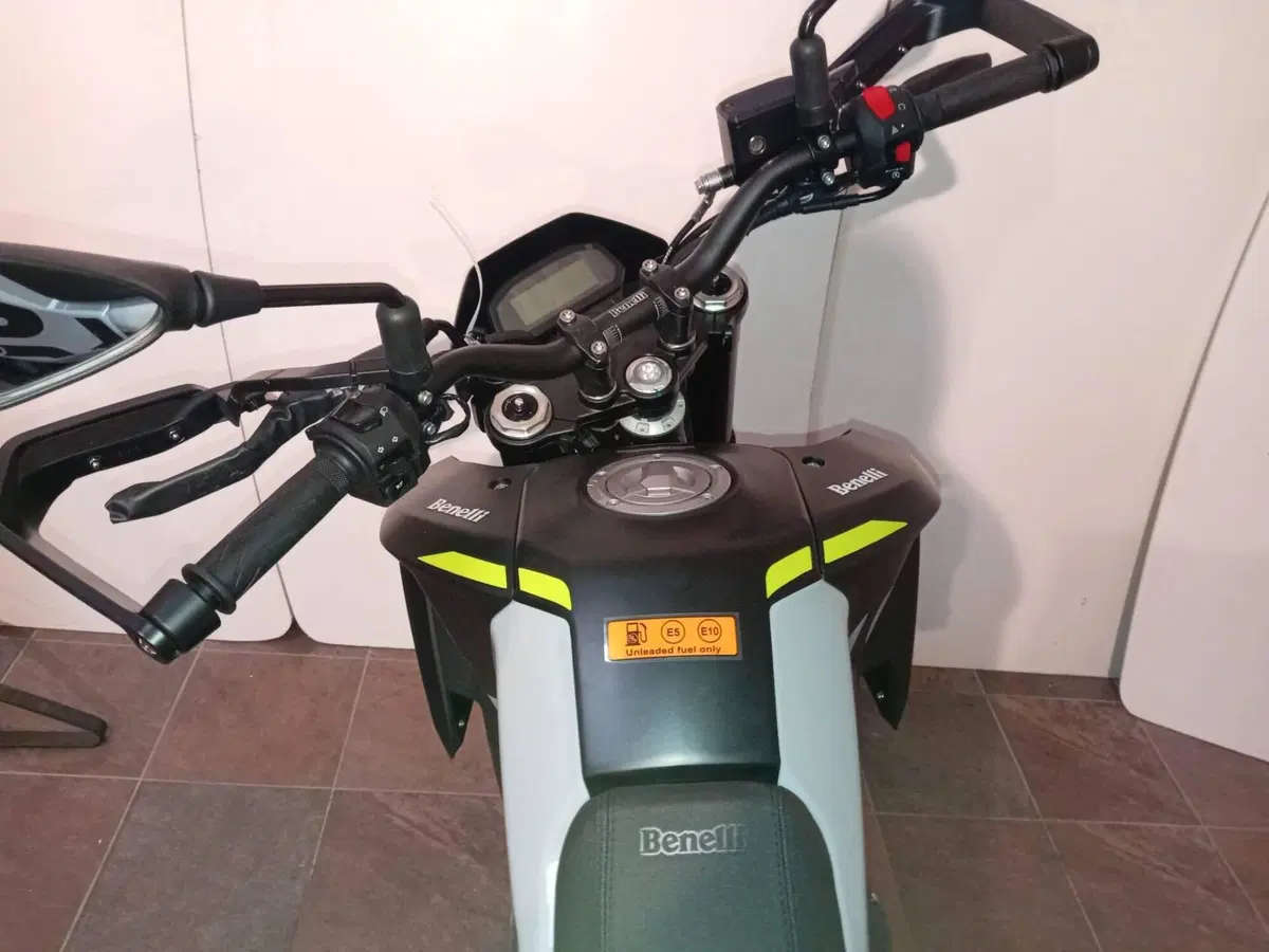 Benelli BKX 125 S (2026) (4)
