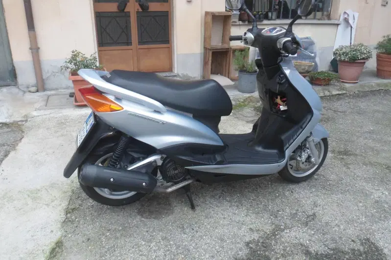 Yamaha Cygnus X 125 (2004 - 05) (3)