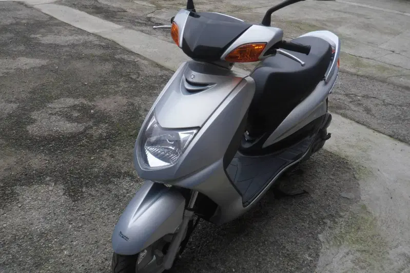 Yamaha Cygnus X 125 (2004 - 05) (5)