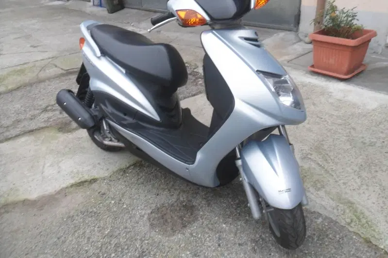 Yamaha Cygnus X 125 (2004 - 05)