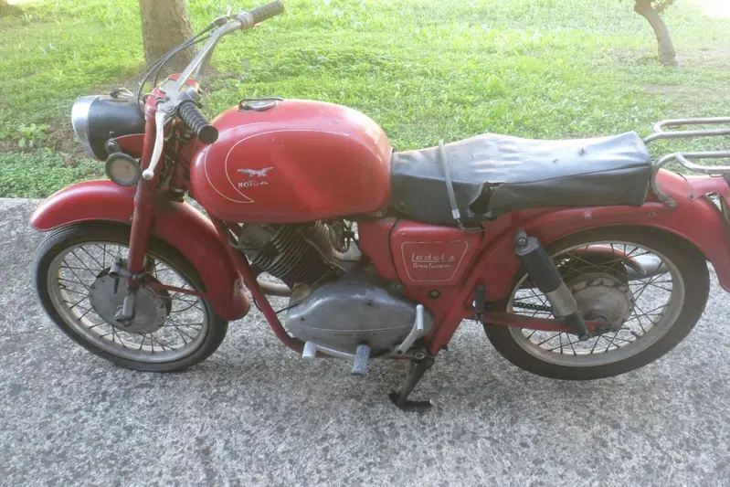 Moto Guzzi LODOLA  (8)