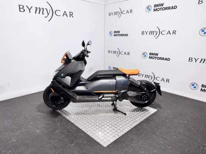 Bmw CE 04 (2021 - 25) (12)