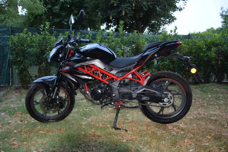 Benelli BN 125 (2021 - 25) (3)