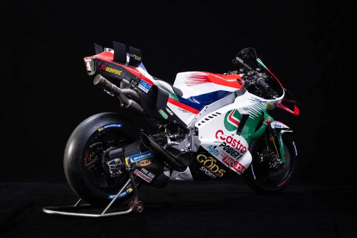 MotoGP 2026. Il team LCR svela le nuove livree: ecco i colori di Johann Zarco e del rookie Diogo Moreira (11)